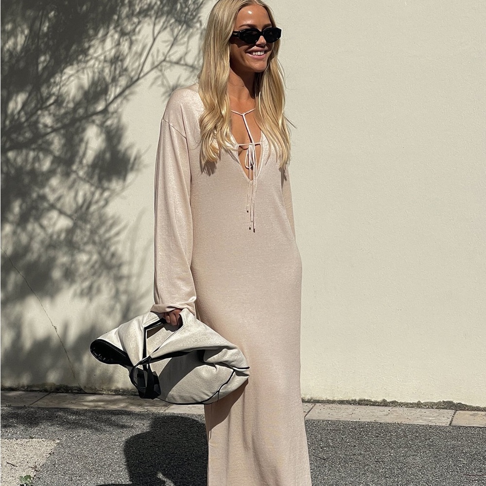 NA-KD Long Sleeve Knitted Maxi Dress